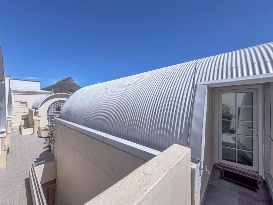 2 Bedroom Property for Sale in Cape Town City Centre Western Cape